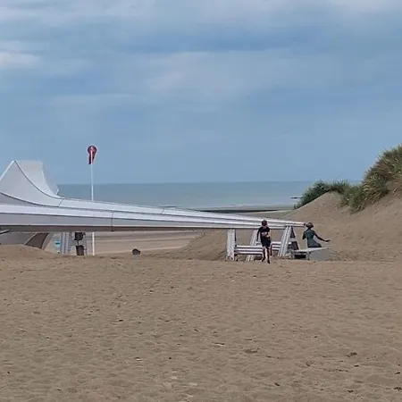Westende 公寓 *
