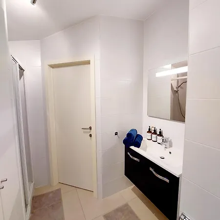 Westende Apartment *